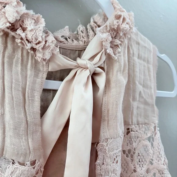 ALEXIS Pink Floral Lace Peplum Top XS Cottagecore Coquette Sleeveless Tie Back - Picture 6 of 9